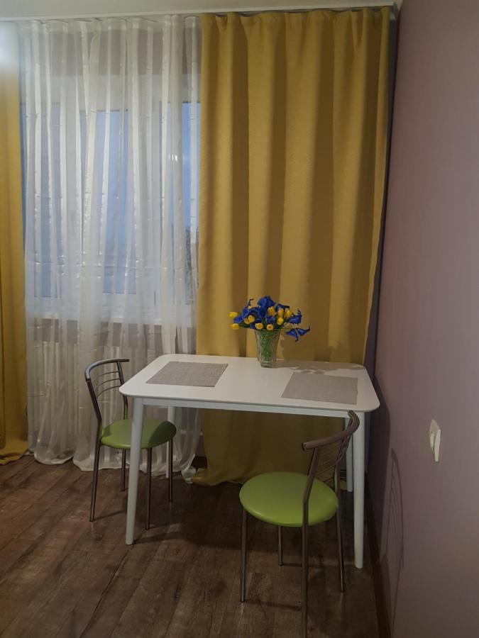 Apartment Sports Palace Просторная Квартира Рядом Дворец Спорта Harkov Kültér fotó