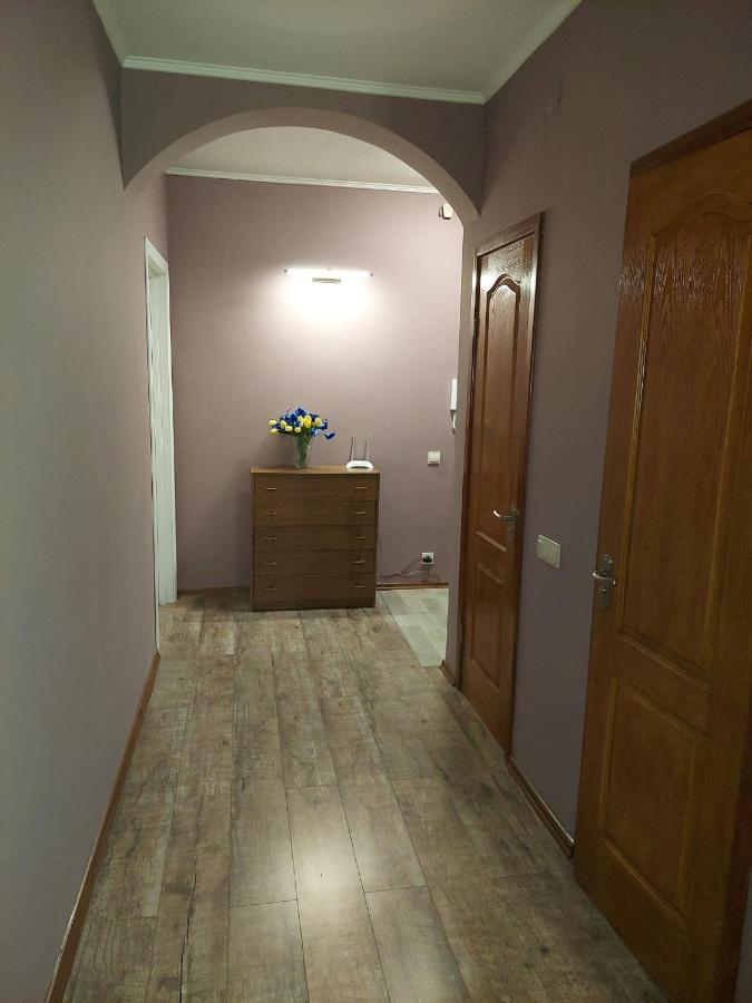 Apartment Sports Palace Просторная Квартира Рядом Дворец Спорта Harkov Kültér fotó